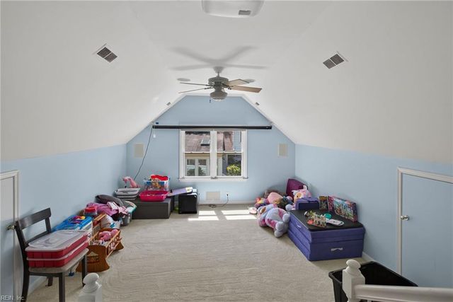 303 Parkway DR, Newport News, VA 23606
