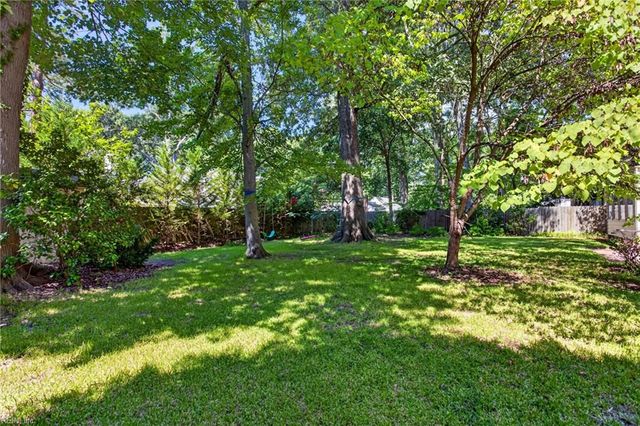 303 Parkway DR, Newport News, VA 23606