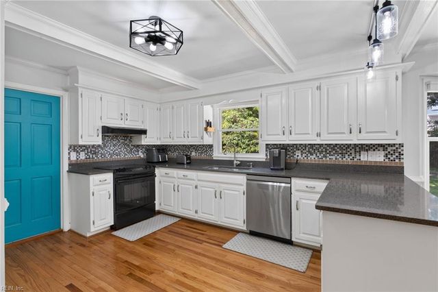 303 Parkway DR, Newport News, VA 23606