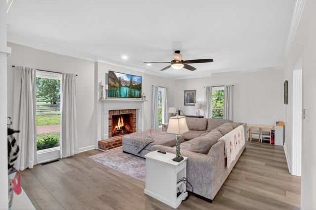 640 Denning Ford Rd, Portland, TN 37148