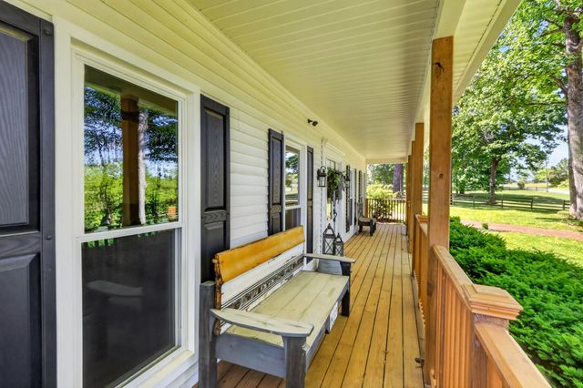640 Denning Ford Rd, Portland, TN 37148