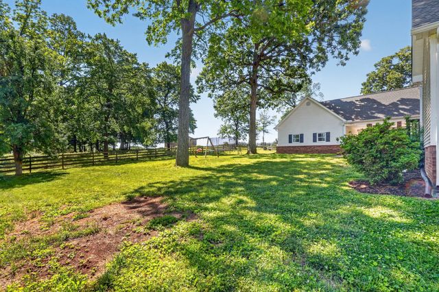 640 Denning Ford Rd, Portland, TN 37148