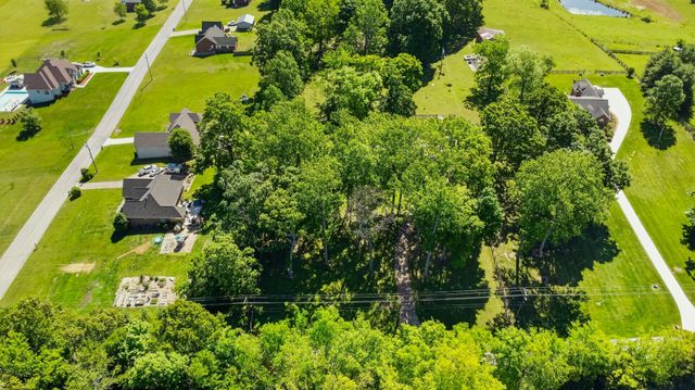 640 Denning Ford Rd, Portland, TN 37148
