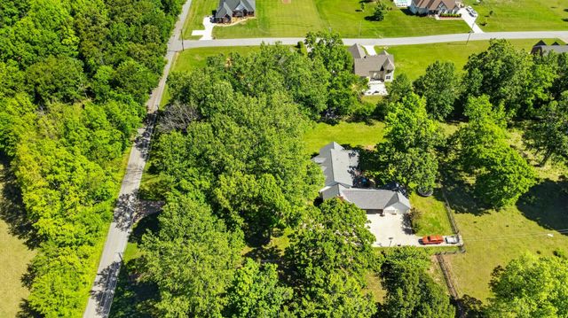 640 Denning Ford Rd, Portland, TN 37148