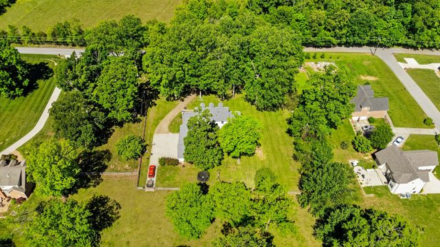 640 Denning Ford Rd, Portland, TN 37148