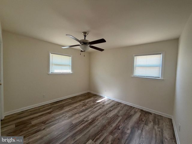 1020 S GERALD DR, Newark, DE 19713