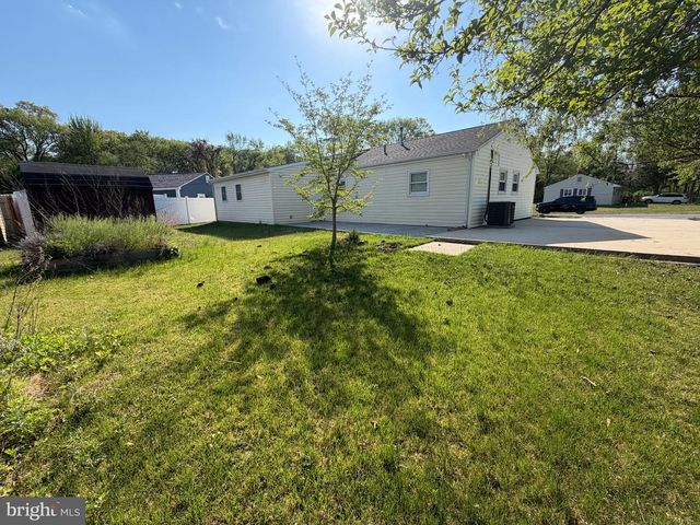 1020 S GERALD DR, Newark, DE 19713