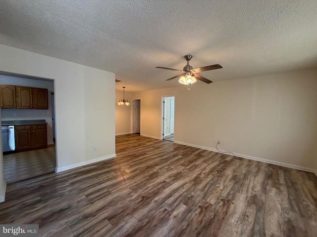 1020 S GERALD DR, Newark, DE 19713