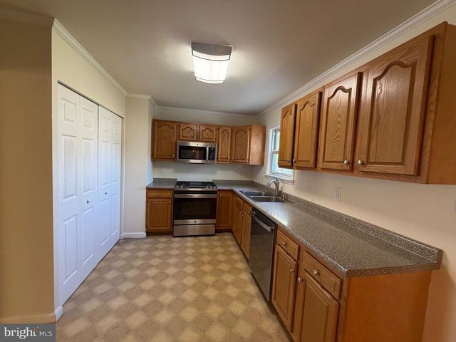 1020 S GERALD DR, Newark, DE 19713