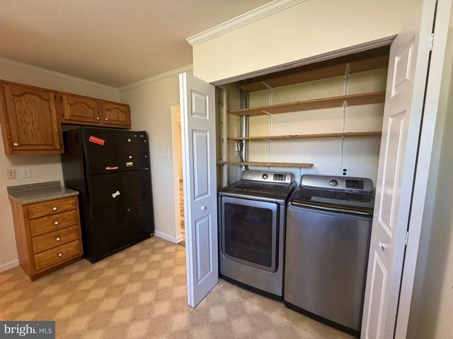 1020 S GERALD DR, Newark, DE 19713