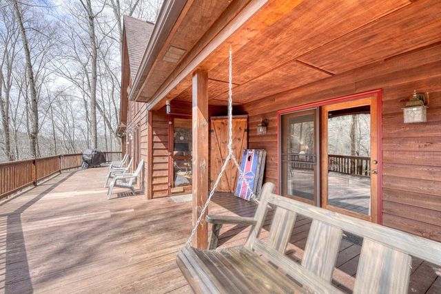 575 Carolina Springs Lane, Franklin, NC 28734