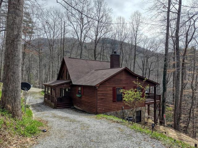 575 Carolina Springs Lane, Franklin, NC 28734
