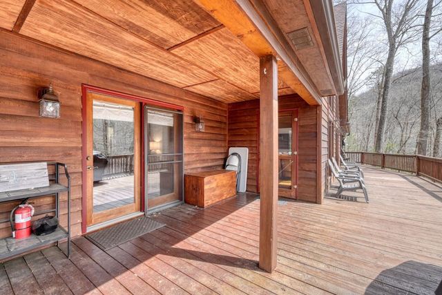 575 Carolina Springs Lane, Franklin, NC 28734