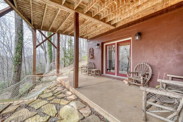 575 Carolina Springs Lane, Franklin, NC 28734