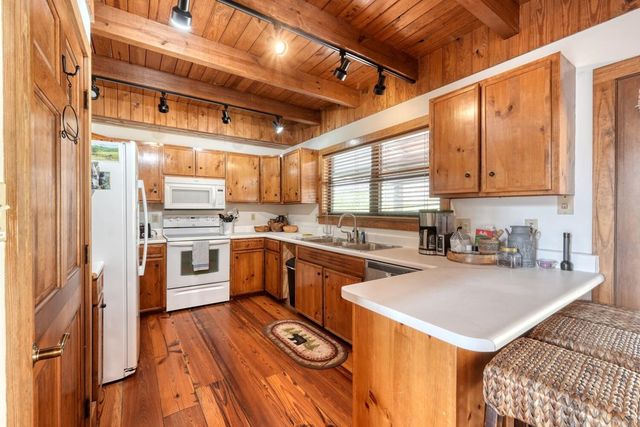 575 Carolina Springs Lane, Franklin, NC 28734