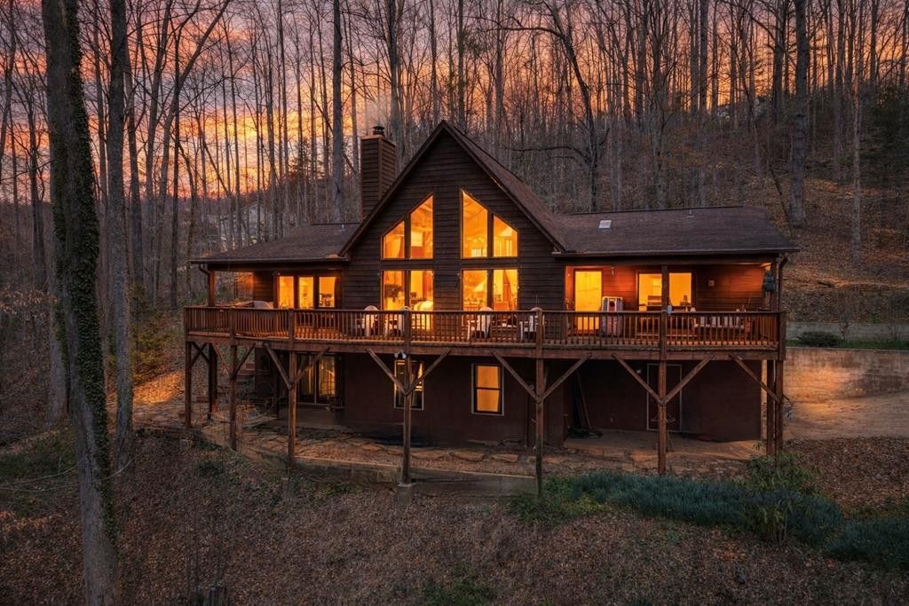 575 Carolina Springs Lane, Franklin, NC 28734