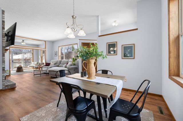 15025 Everleigh Circle, Rosemount, MN 55068