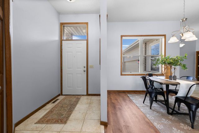 15025 Everleigh Circle, Rosemount, MN 55068