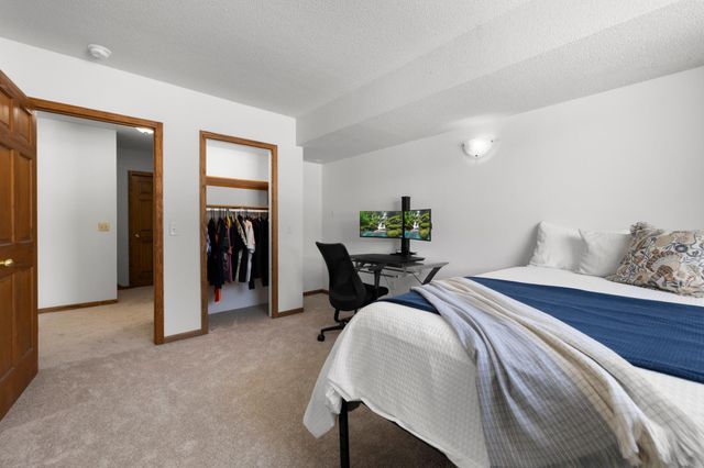 15025 Everleigh Circle, Rosemount, MN 55068