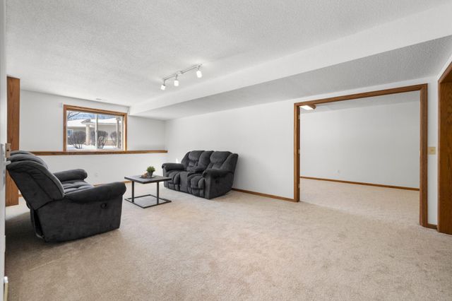 15025 Everleigh Circle, Rosemount, MN 55068