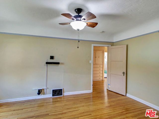 1549 S Point View Street, Los Angeles, CA 90035