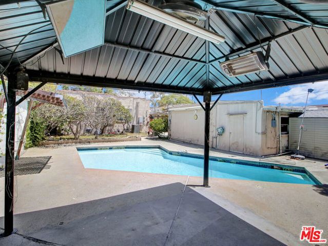 1549 S Point View Street, Los Angeles, CA 90035