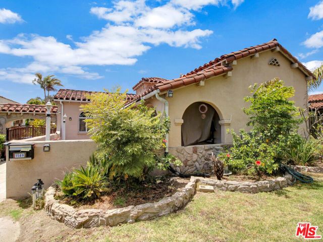 1549 S Point View Street, Los Angeles, CA 90035
