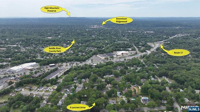 9 Lyncrest Drive, Paramus, NJ 07652