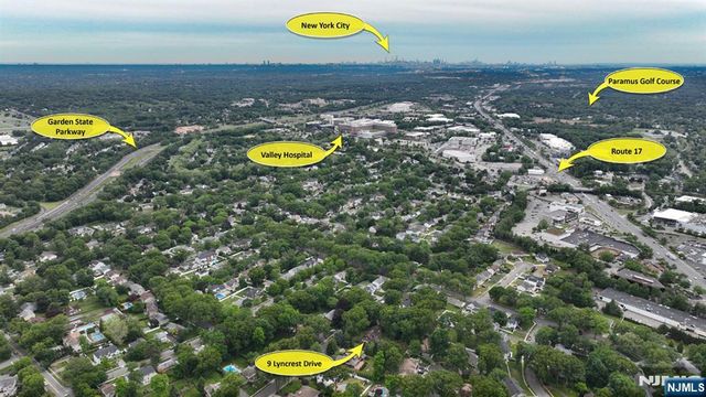 9 Lyncrest Drive, Paramus, NJ 07652