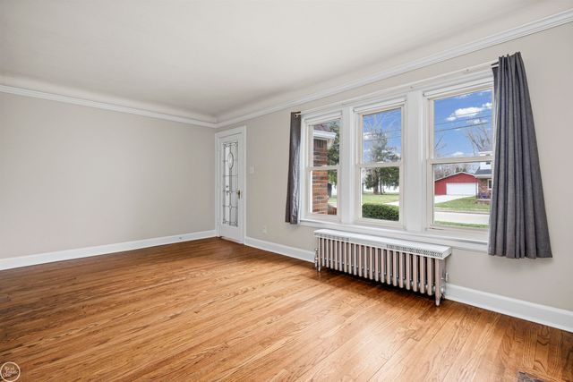 18239 Glendale Street, Roseville, MI 48066