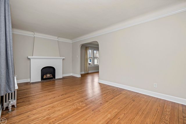 18239 Glendale Street, Roseville, MI 48066