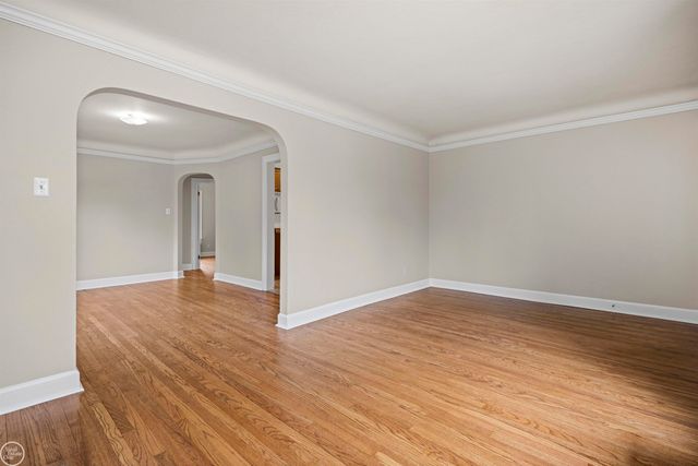 18239 Glendale Street, Roseville, MI 48066