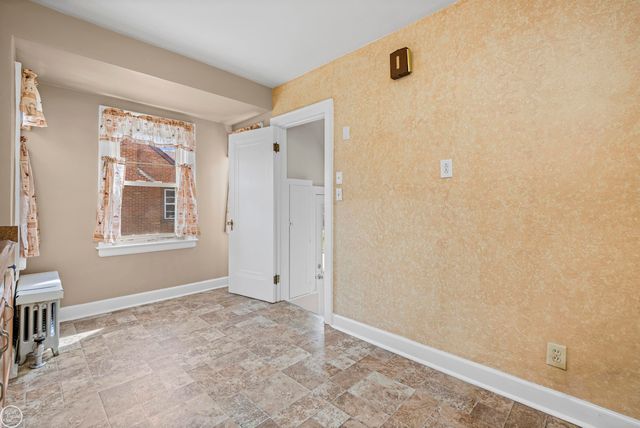 18239 Glendale Street, Roseville, MI 48066