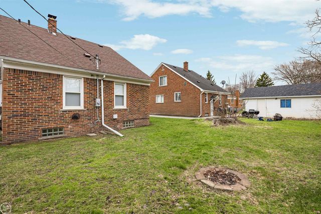 18239 Glendale Street, Roseville, MI 48066