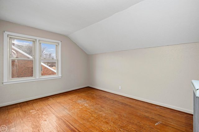 18239 Glendale Street, Roseville, MI 48066