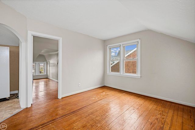 18239 Glendale Street, Roseville, MI 48066