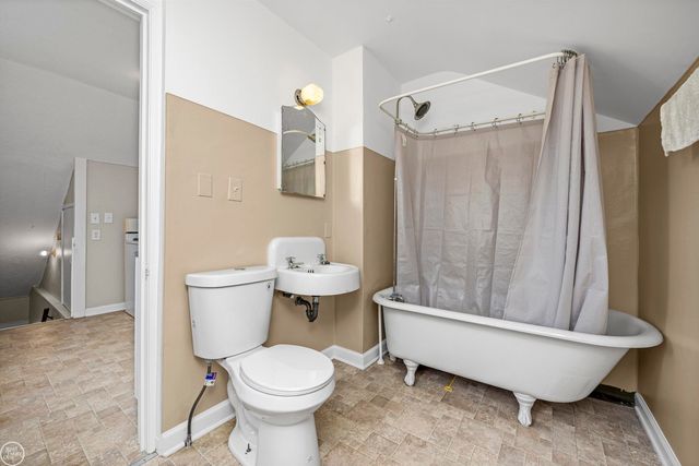 18239 Glendale Street, Roseville, MI 48066