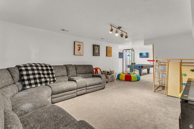 2591 E CREEK RD, Sandy, UT 84093