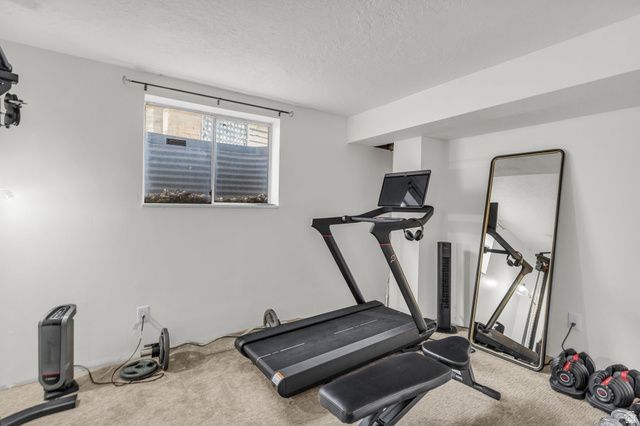 2591 E CREEK RD, Sandy, UT 84093