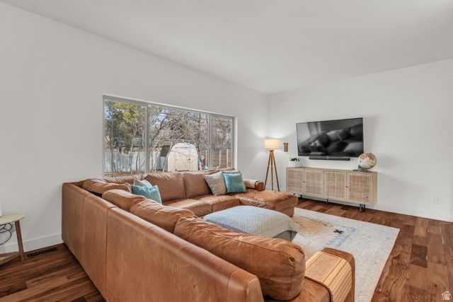 2591 E CREEK RD, Sandy, UT 84093