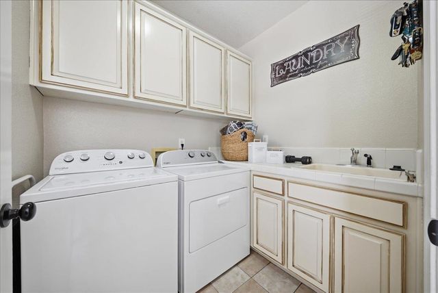 201 Crenshaw Ct, Granite Bay, CA 95746