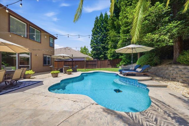201 Crenshaw Ct, Granite Bay, CA 95746