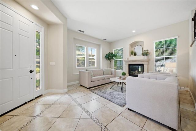 201 Crenshaw Ct, Granite Bay, CA 95746