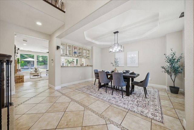 201 Crenshaw Ct, Granite Bay, CA 95746