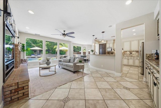 201 Crenshaw Ct, Granite Bay, CA 95746