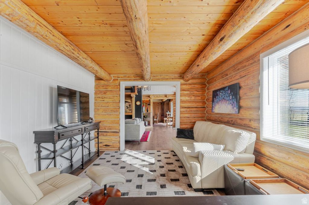 Image 8 of property listing at 5402 N 750 W, Oakley, UT 84055