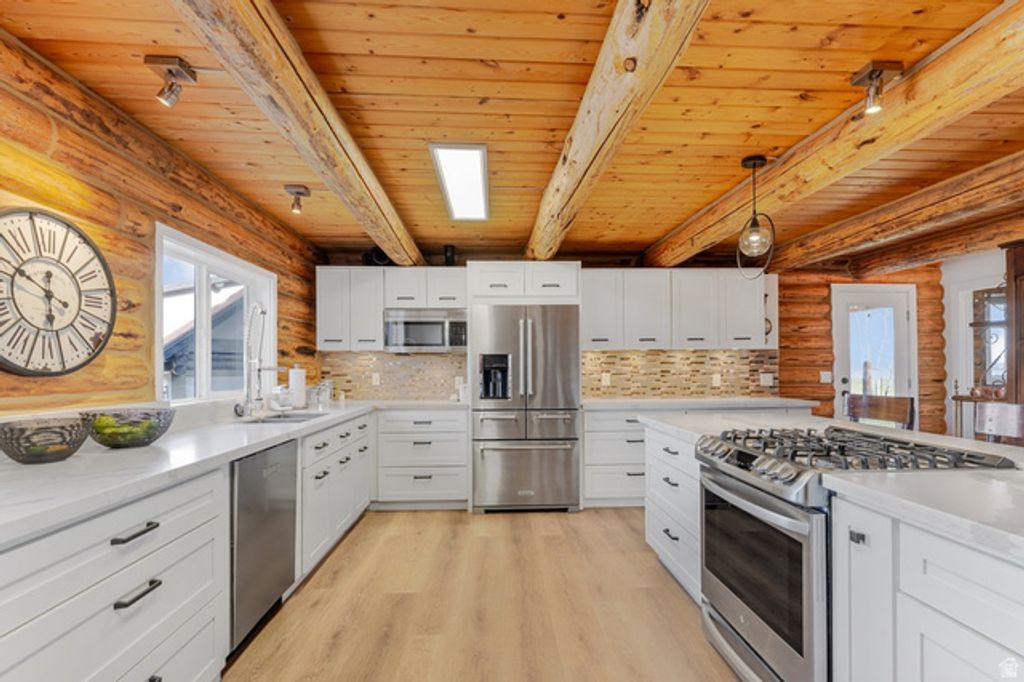 Image 9 of property listing at 5402 N 750 W, Oakley, UT 84055