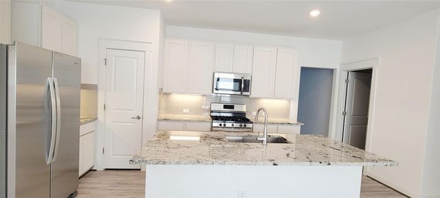 7606 Pewter Luster BND, Del Valle, TX 78617