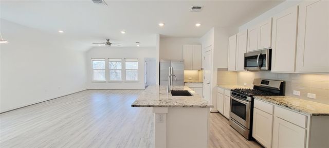 7606 Pewter Luster BND, Del Valle, TX 78617