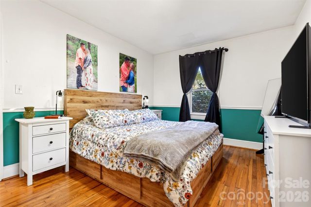 1511 White Oak Road, Bakersville, NC 28705